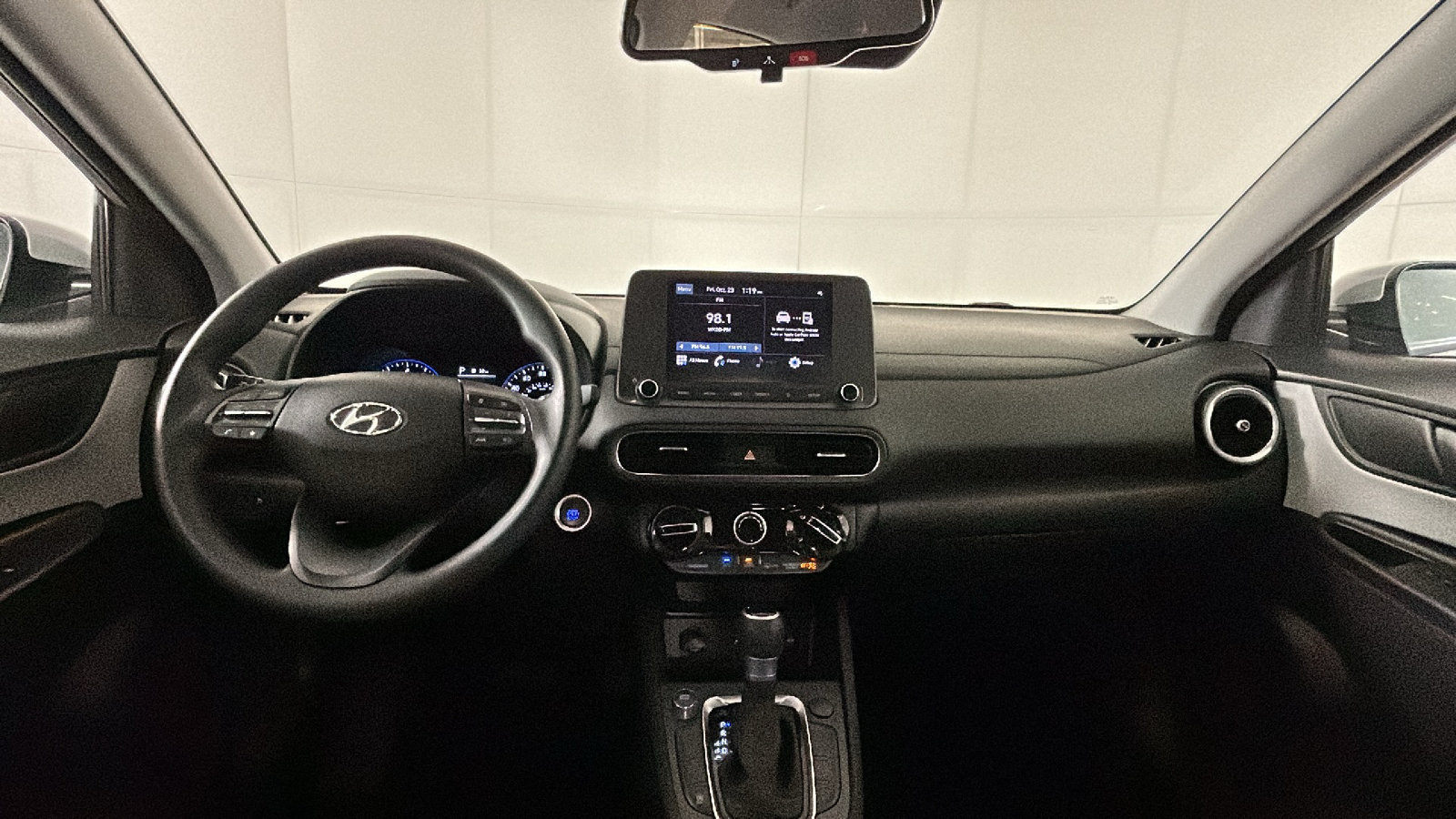 Used 2023 Hyundai Kona SEL FWD image 32