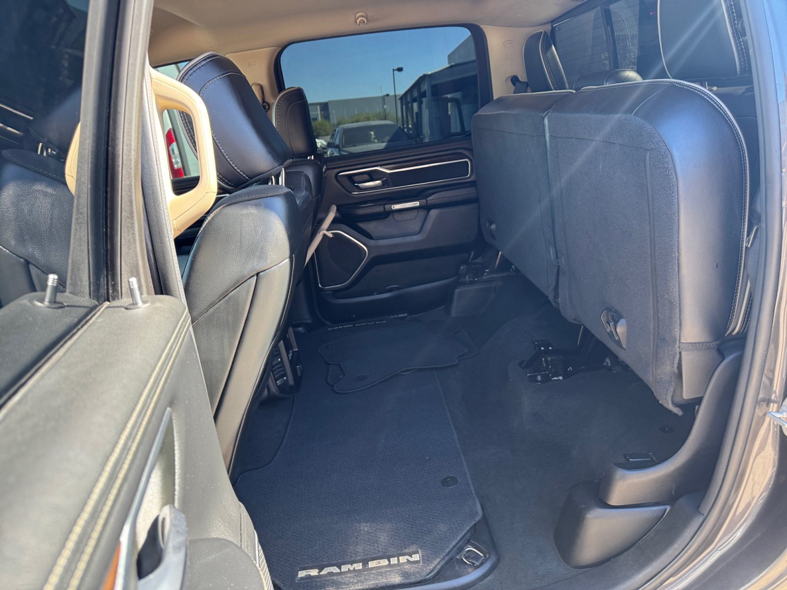 Used 2021 RAM 1500 Laramie w/ Off Road Group AWD/4WD image 29