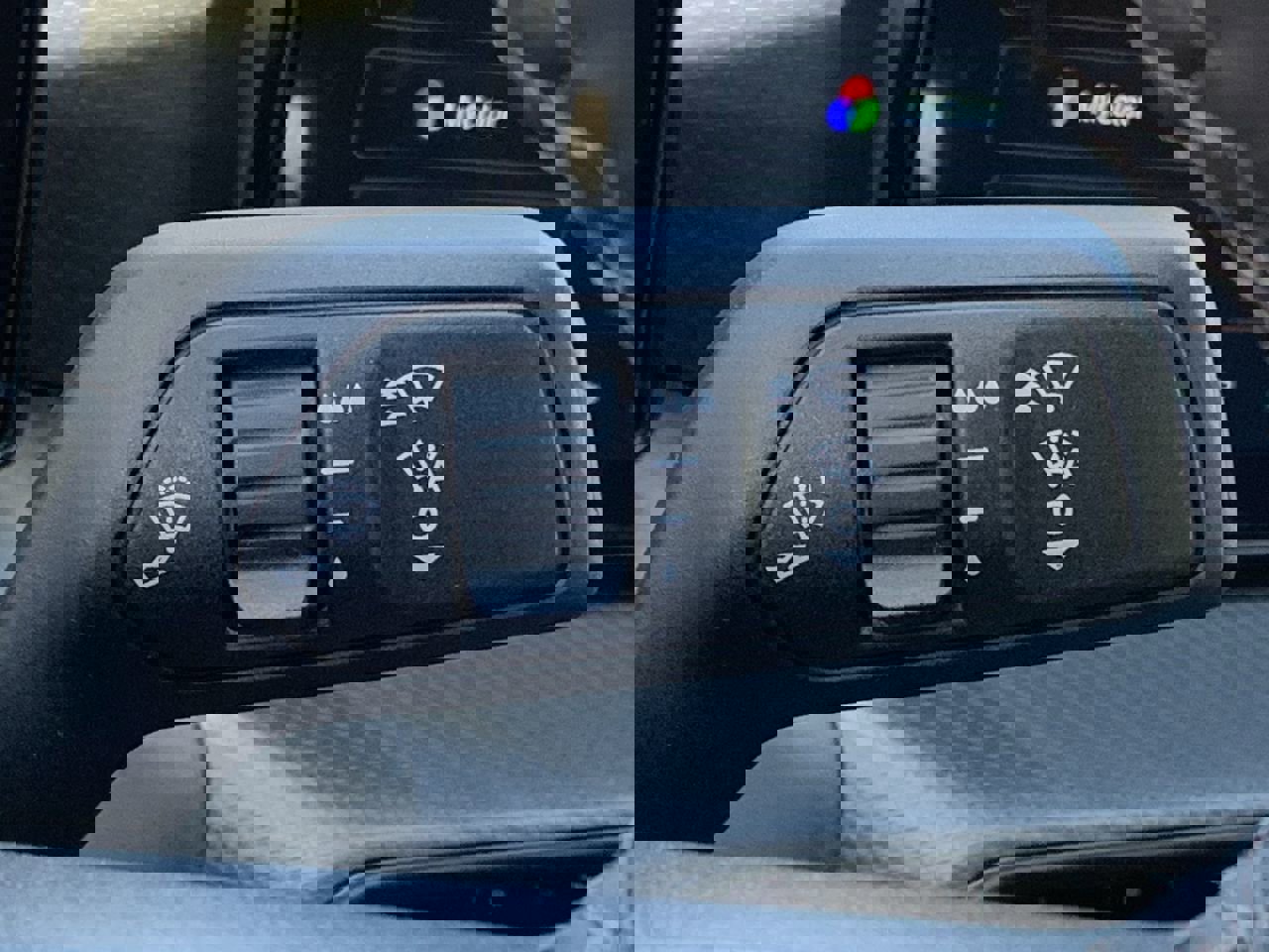 New 2025 Ford Mustang Coupe image 35