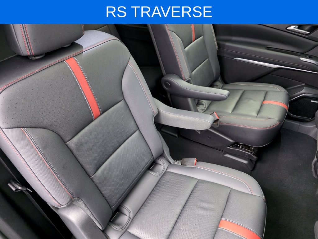 Used 2024 Chevrolet Traverse RS FWD image 31