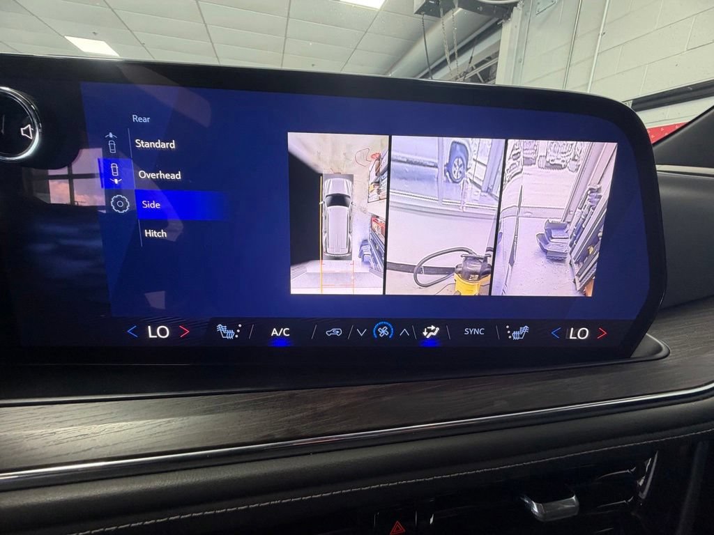 Used 2025 Chevrolet Tahoe LT AWD/4WD image 27