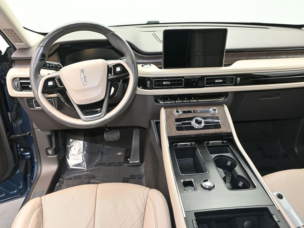 Used 2020 Lincoln Aviator Reserve w/ Equipment Group 201A image 16
