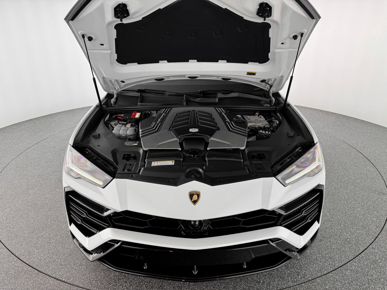 Used 2021 Lamborghini Urus image 38