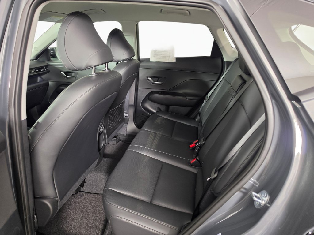 Used 2026 Hyundai Kona SEL Premium AWD/4WD image 30