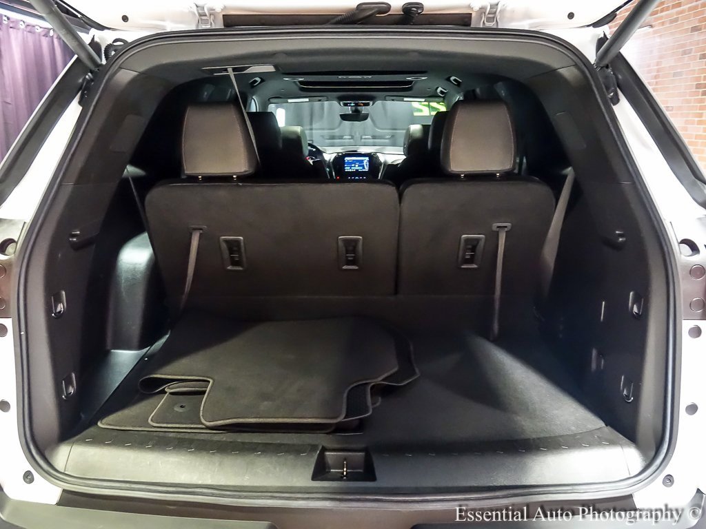 Used 2022 Chevrolet Traverse RS image 35