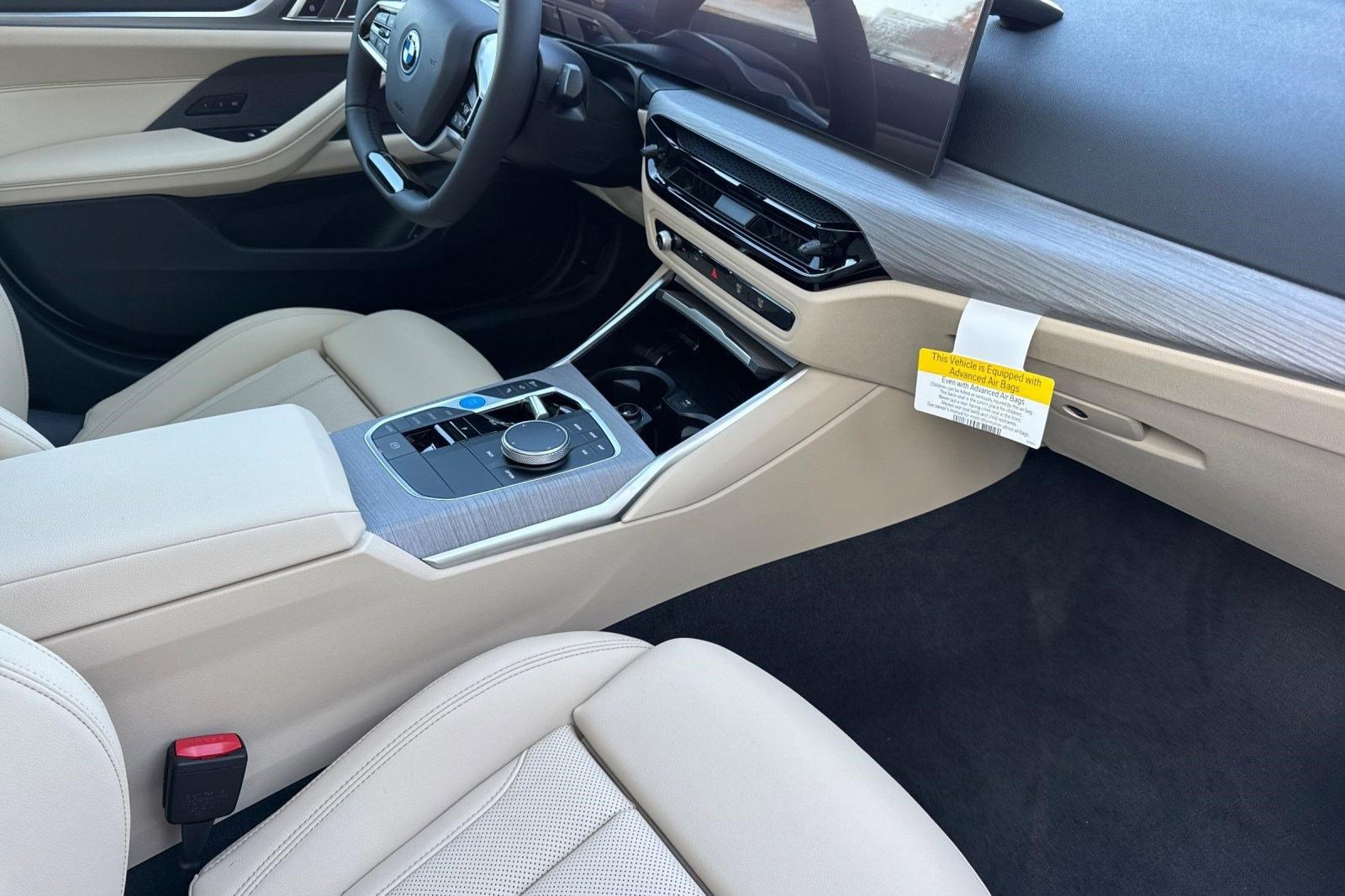 Used 2025 BMW i4 xDrive40i image 27