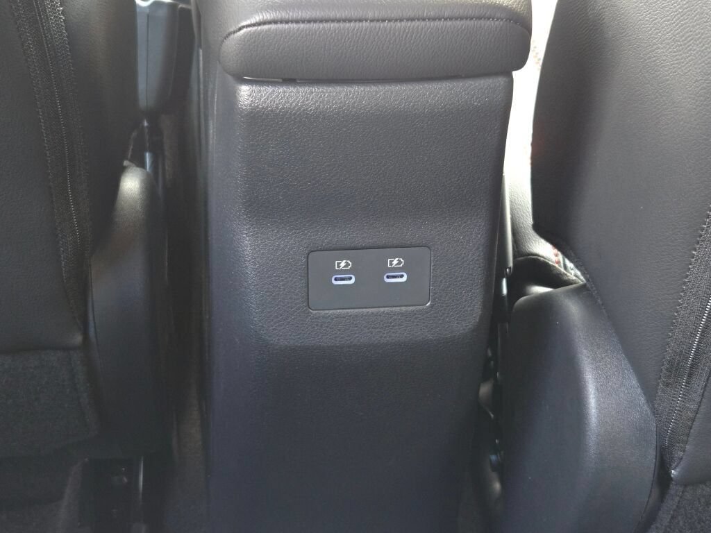 Used 2026 Nissan Kicks SR AWD/4WD image 15