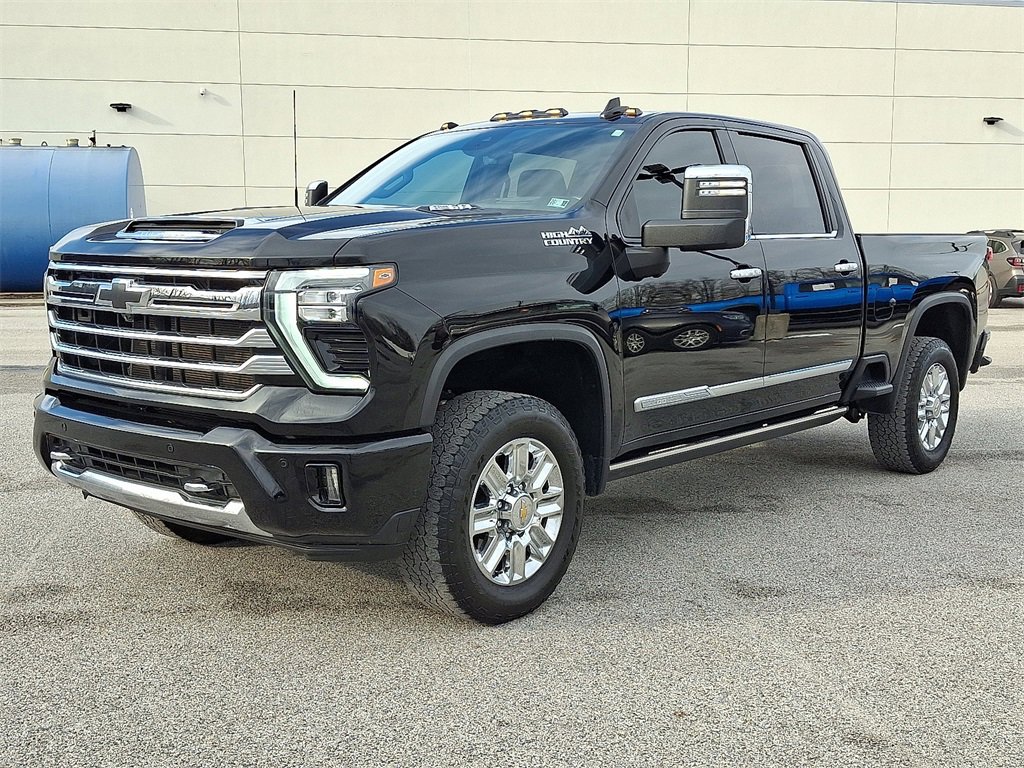 Used 2024 Chevrolet Silverado 3500 High Country w/ High Country Premium Package image 6