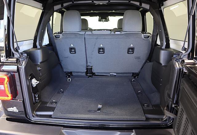 New 2026 Jeep Wrangler Unlimited Rubicon image 7