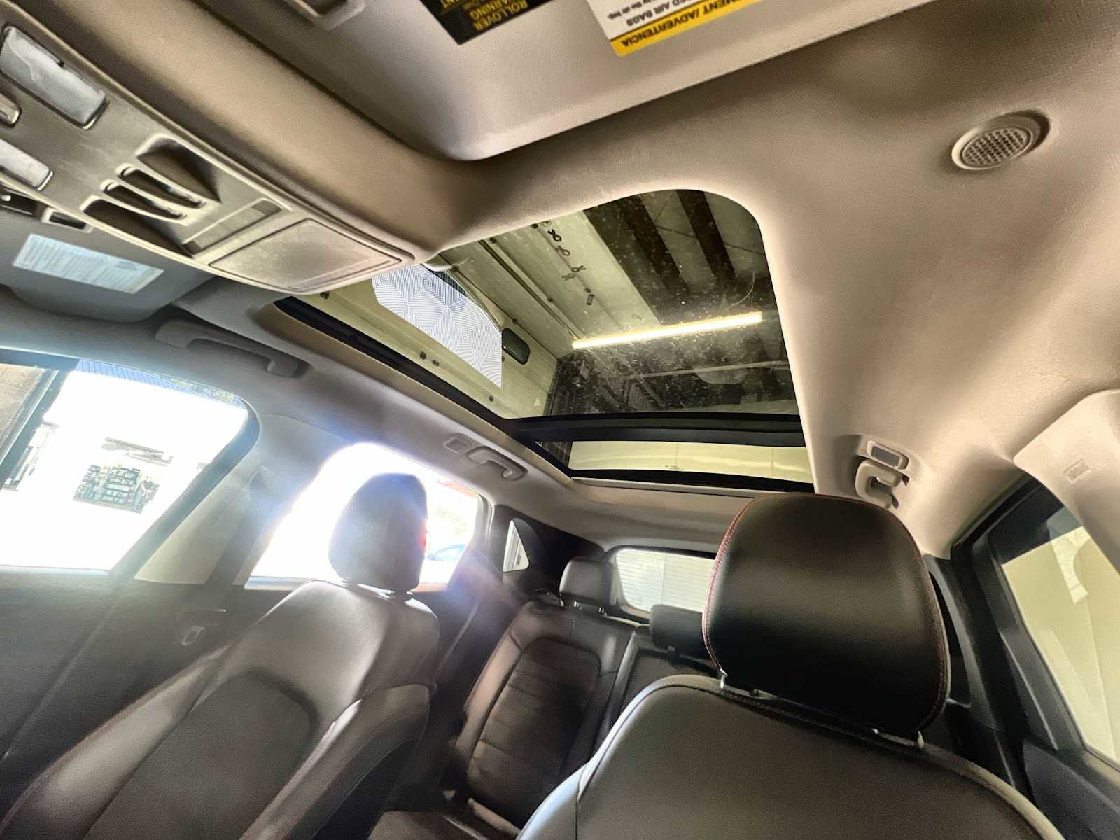 Used 2022 Ford Escape SEL image 16