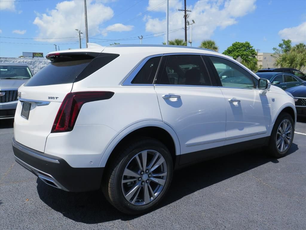 New 2026 Cadillac XT5 Premium Luxury FWD image 3