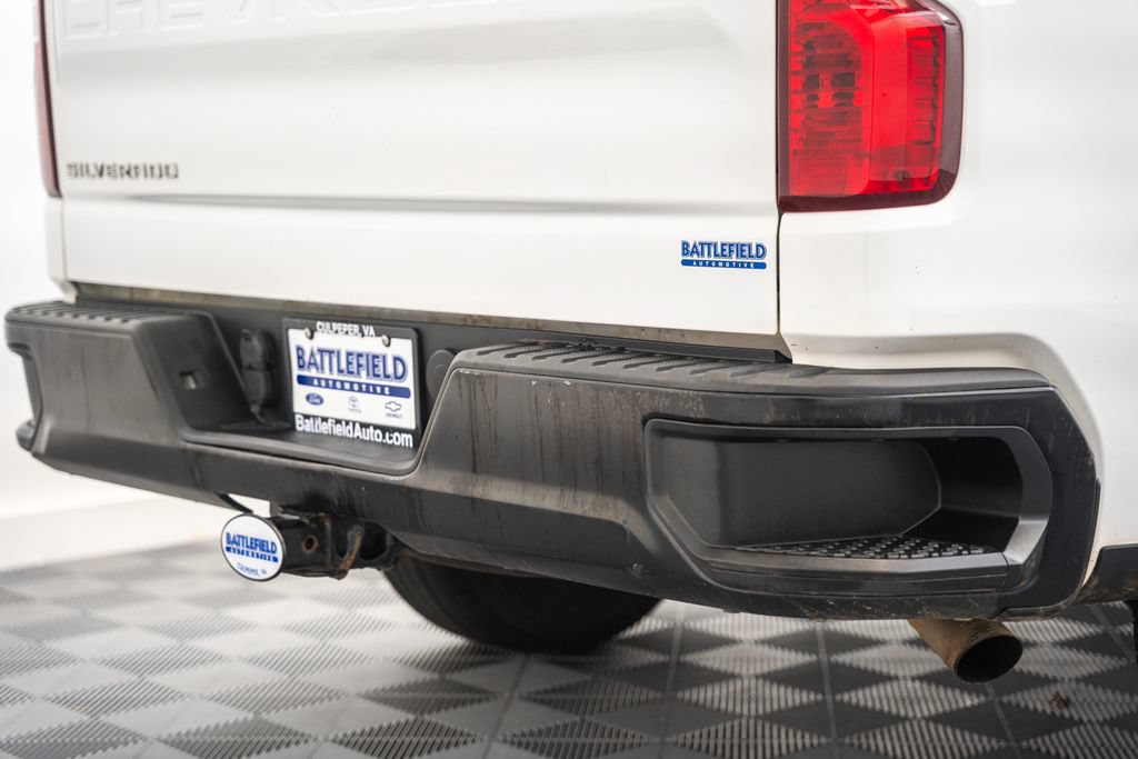 Used 2021 Chevrolet Silverado 1500 W/T w/ WT Value Package AWD/4WD image 9