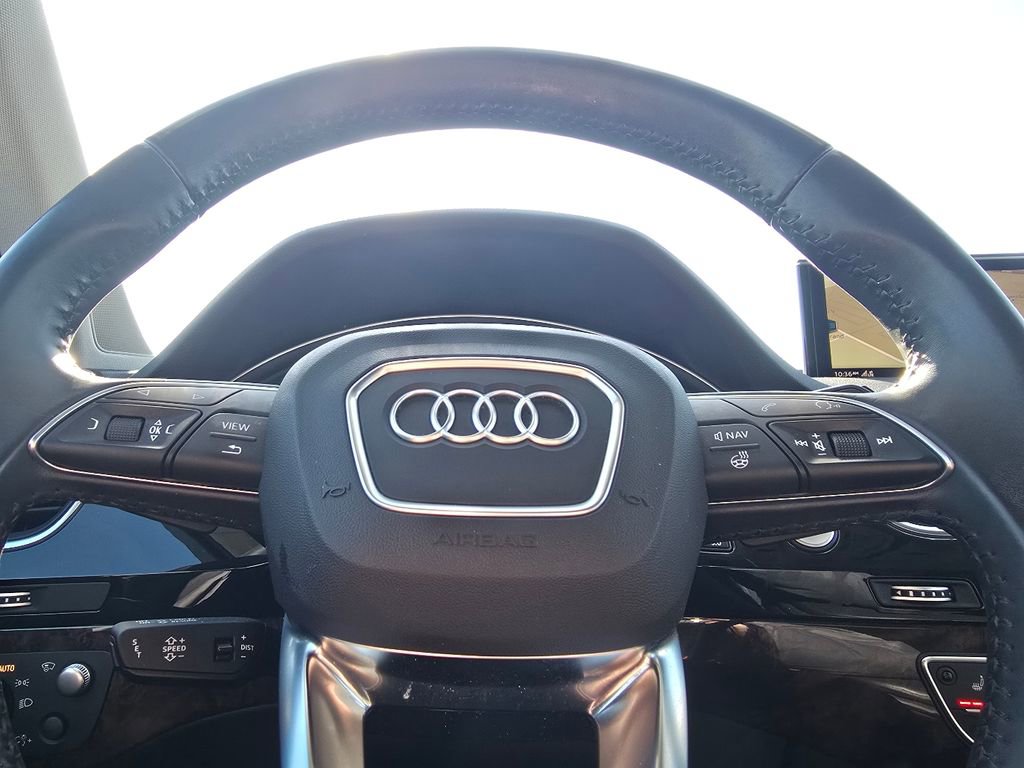 Used 2017 Audi Q7 3.0T Prestige image 26