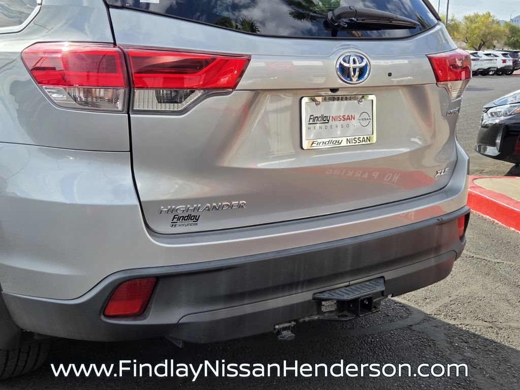 Used 2019 Toyota Highlander XLE AWD/4WD image 5