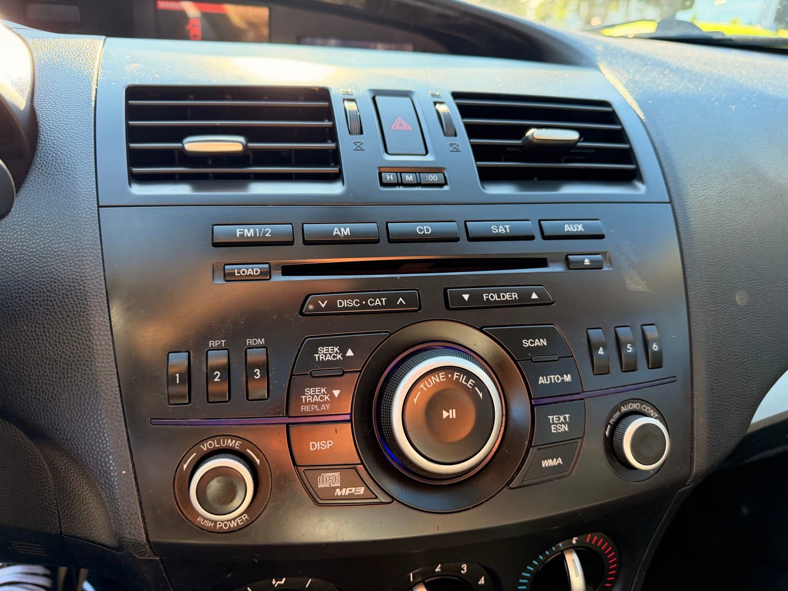 Used 2012 MAZDA MAZDA3 i Grand Touring image 21