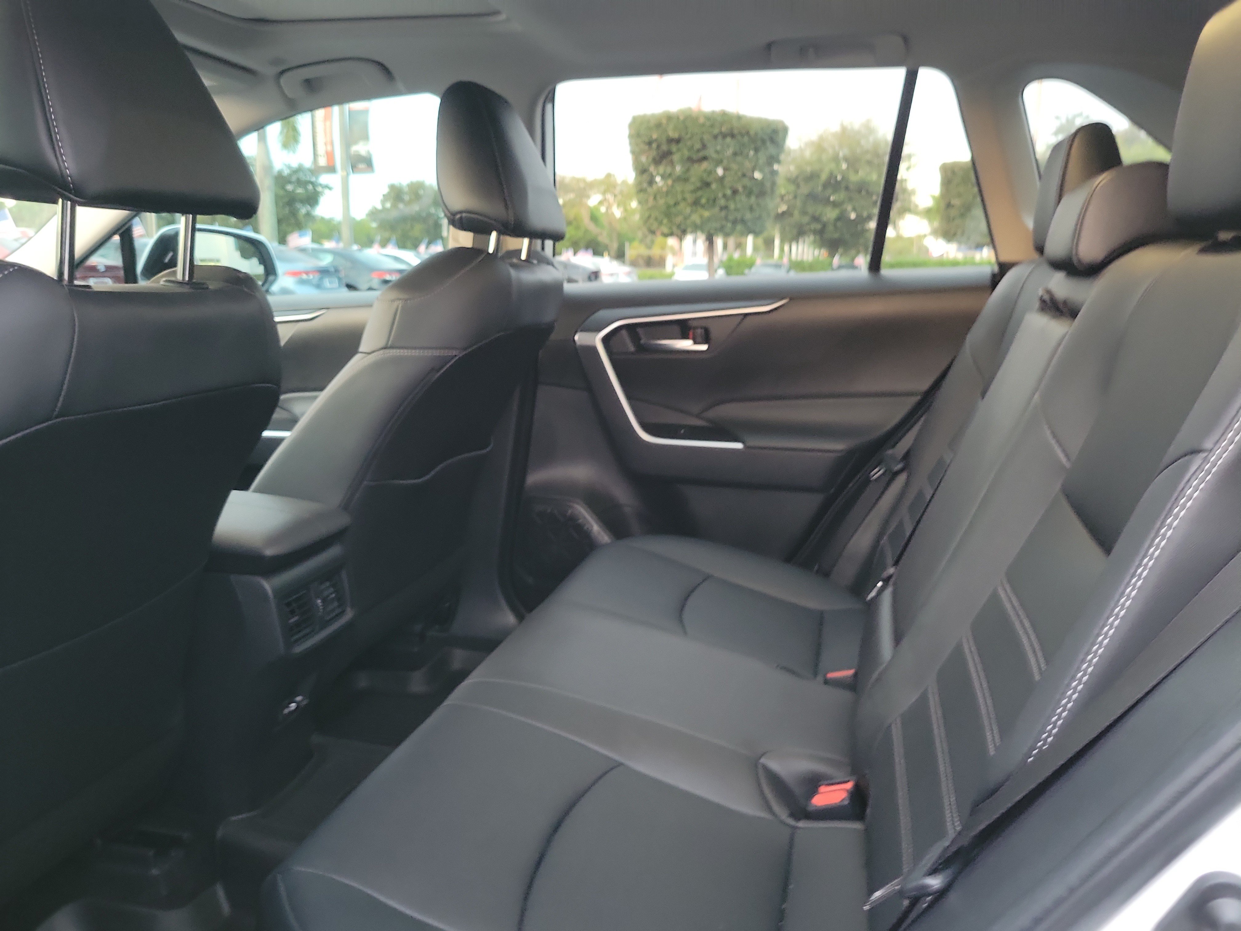 Used 2024 Toyota RAV4 XLE Premium FWD image 18