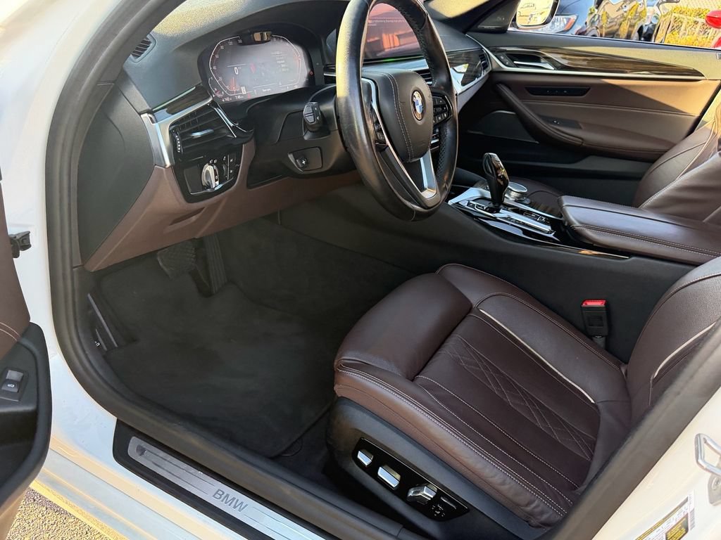 Used 2021 BMW 540i w/ Premium Package RWD image 11