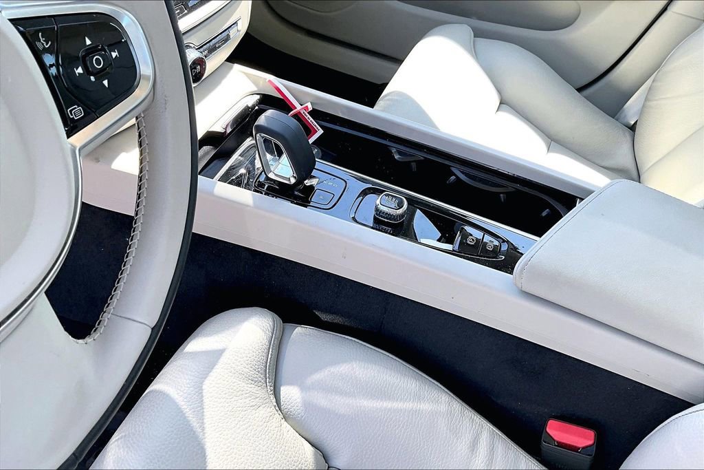 Used 2024 Volvo S60 B5 Ultimate w/ Climate Package image 12