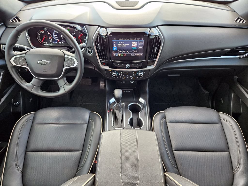Used 2023 Chevrolet Traverse Premier w/ Redline Edition AWD/4WD image 31