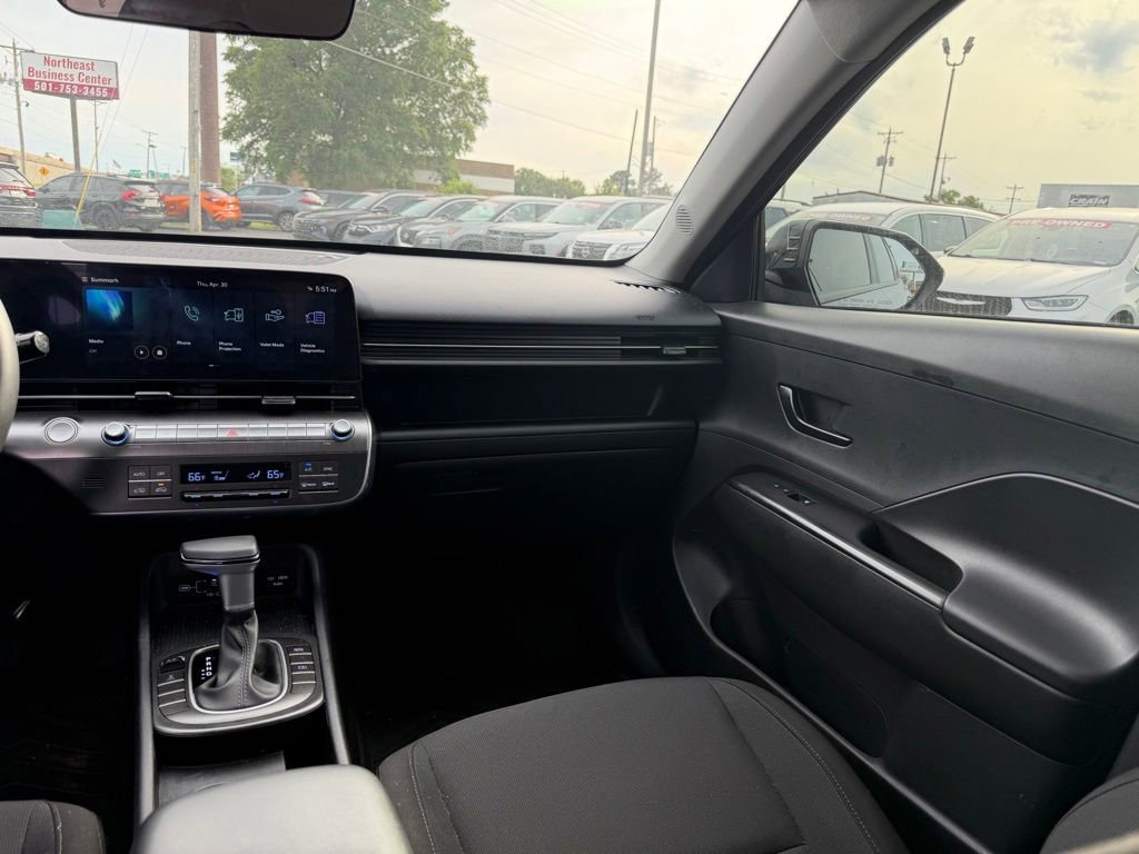 Used 2025 Hyundai Kona SEL AWD/4WD image 20