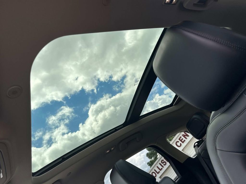 New 2025 Lincoln Corsair FWD w/ Equipment Group 101A image 35