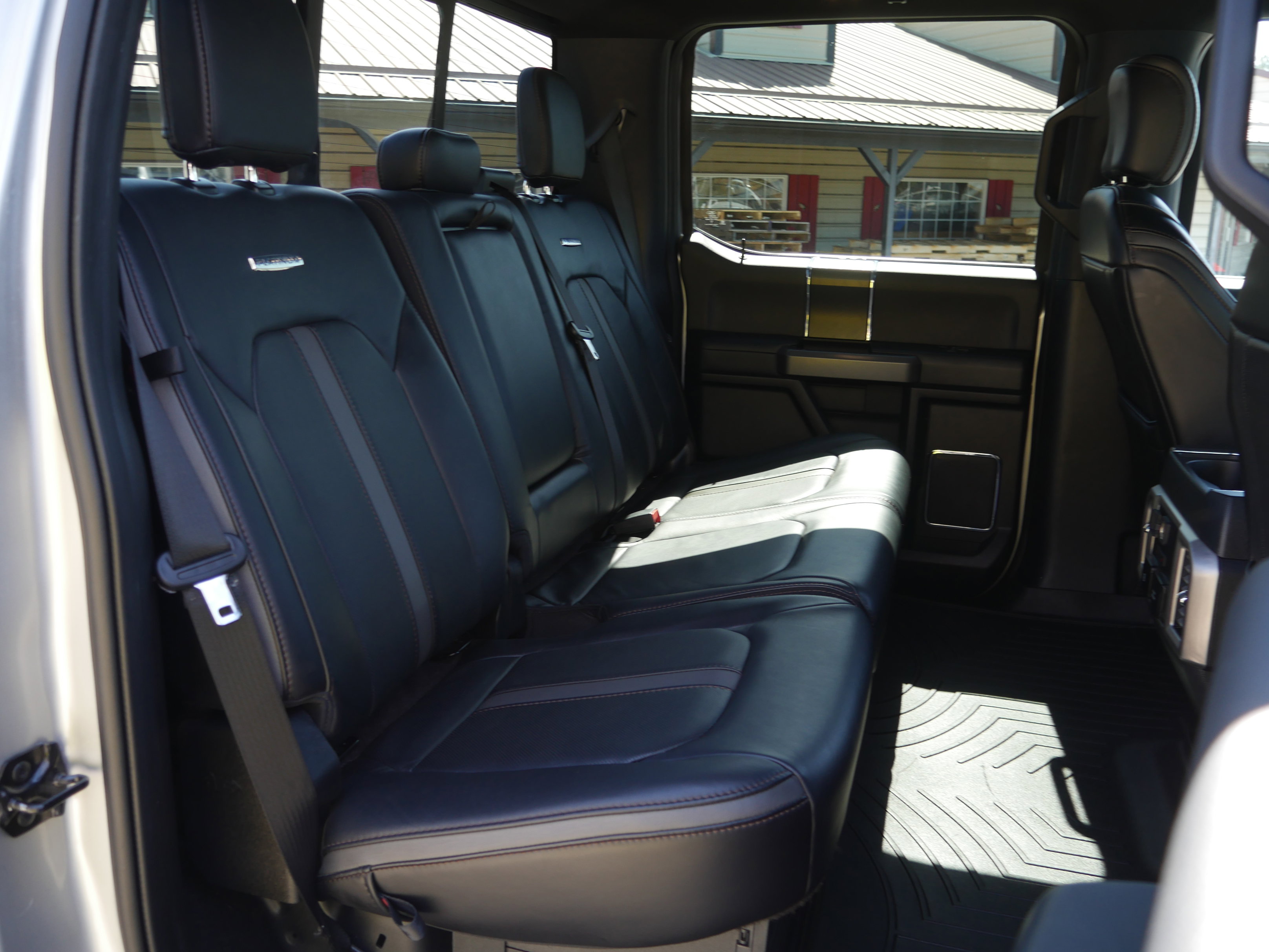 Used 2019 Ford F350 Platinum w/ Platinum Ultimate Package image 32