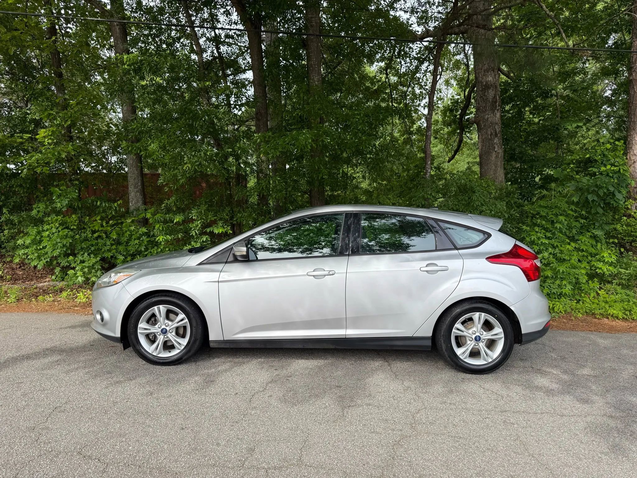 Used 2014 Ford Focus SE image 2