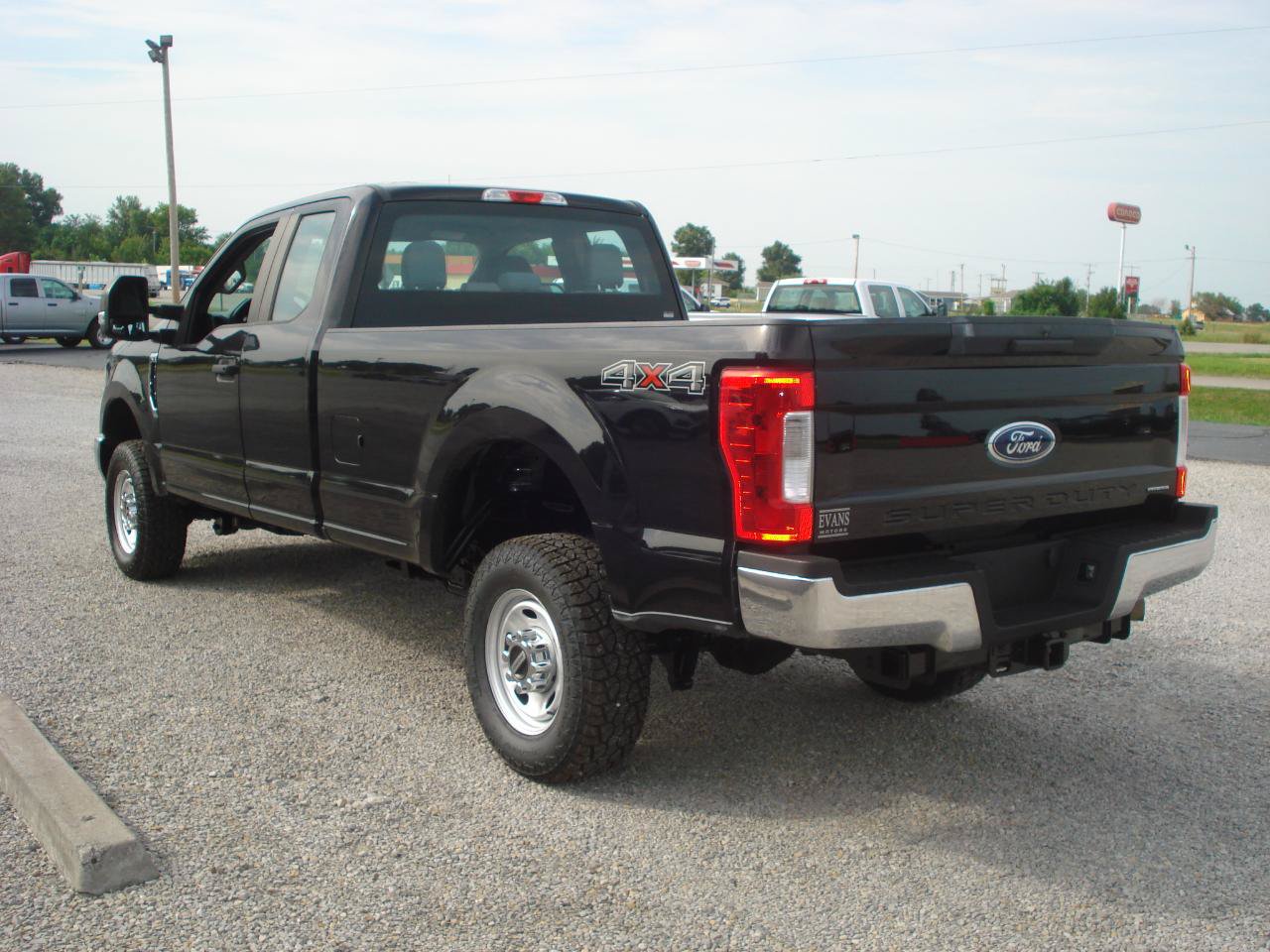 Used 2019 Ford F250 XL w/ XL Value Package AWD/4WD image 7