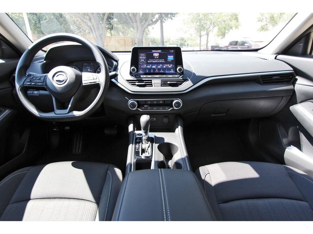 New 2025 Nissan Altima 2.5 S image 10