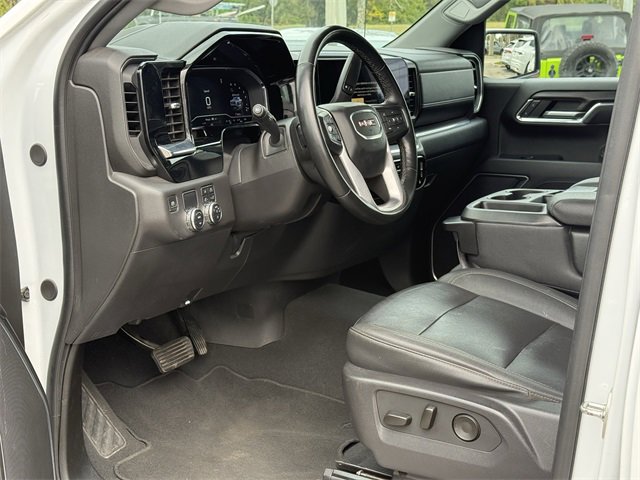 Used 2024 GMC Sierra 1500 SLT image 15