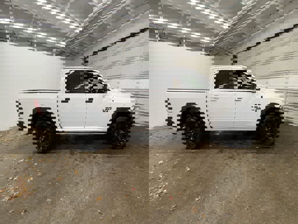 Used 2024 RAM 1500 Classic Warlock image 7