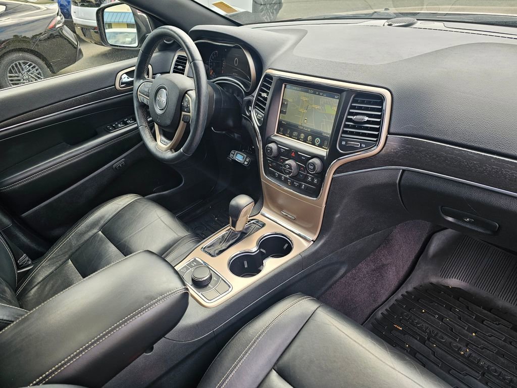 Used 2017 Jeep Grand Cherokee Limited w/ Mopar Chrome Edition Group AWD/4WD image 31