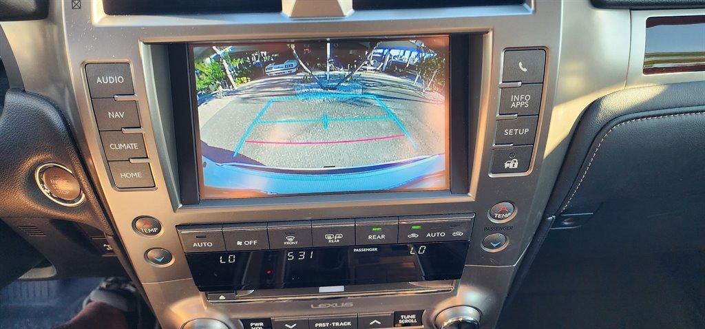 Used 2017 Lexus GX 460 image 31