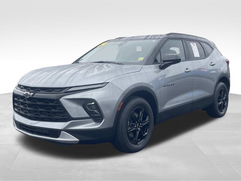 Used 2024 Chevrolet Blazer LT w/ Convenience Package image 8
