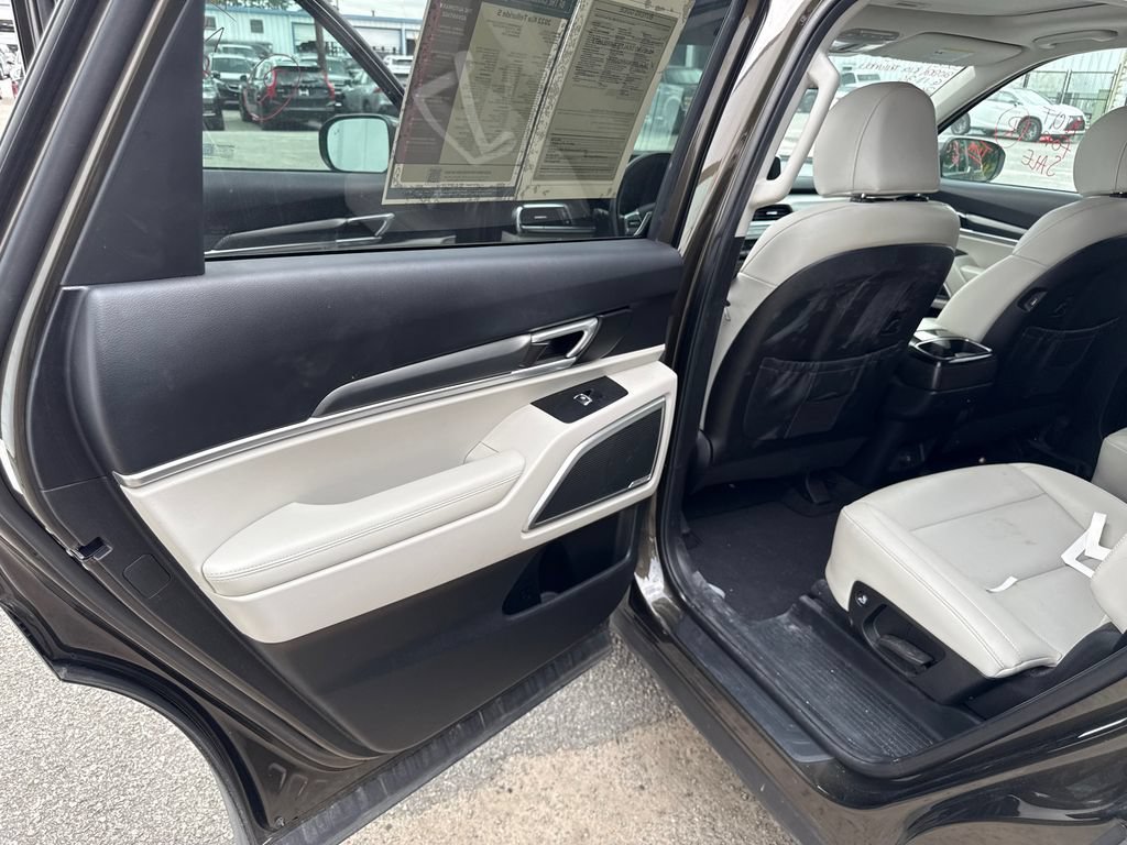 Used 2022 Kia Telluride S AWD/4WD image 14