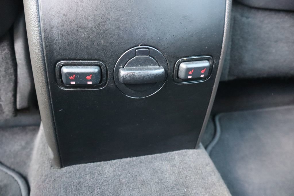 Used 2012 Lincoln MKS AWD image 26