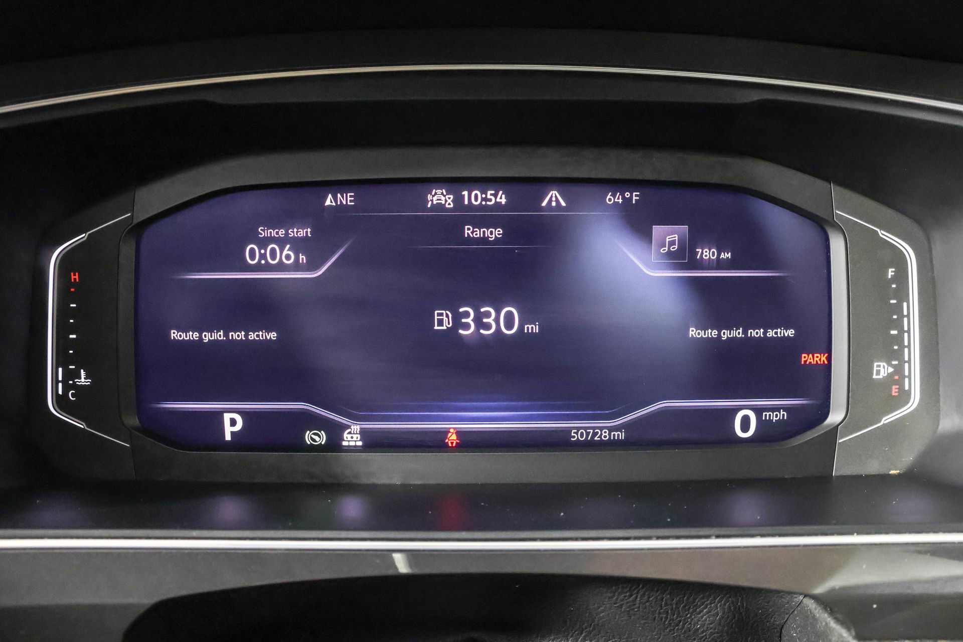 Used 2022 Volkswagen Tiguan SEL R-Line image 29