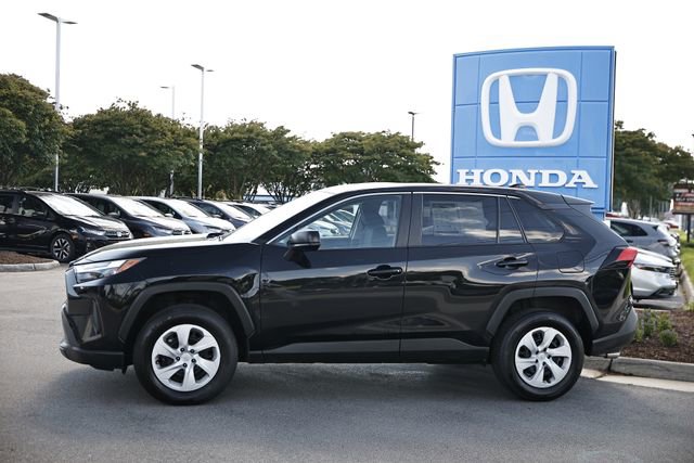 Used 2025 Toyota RAV4 LE FWD image 5