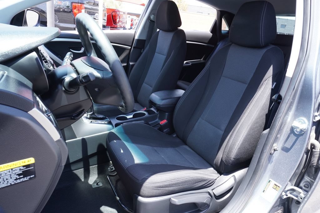 Used 2016 Hyundai Elantra GT FWD image 13