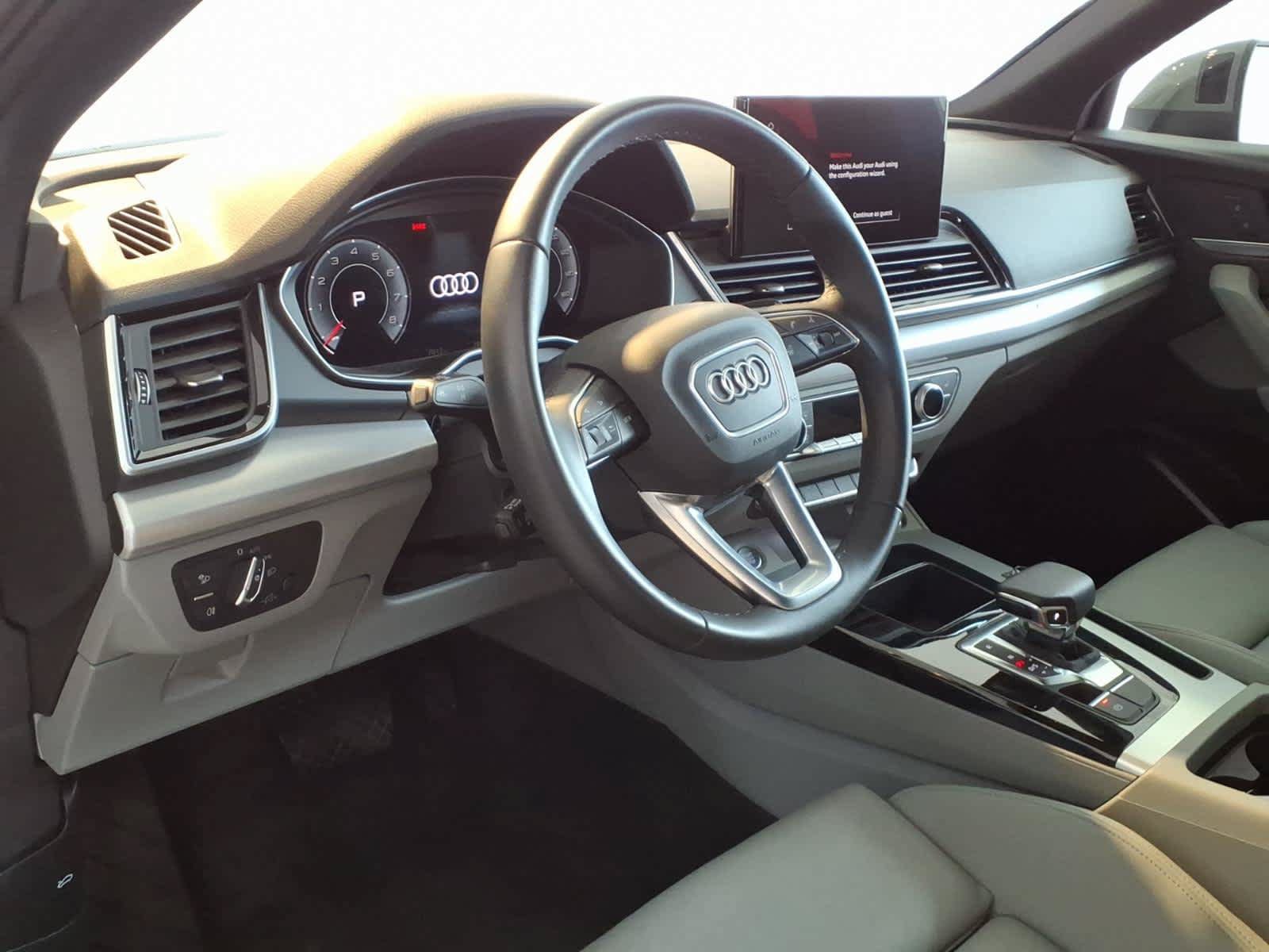 Certified 2025 Audi Q5 2.0T Premium AWD/4WD image 9
