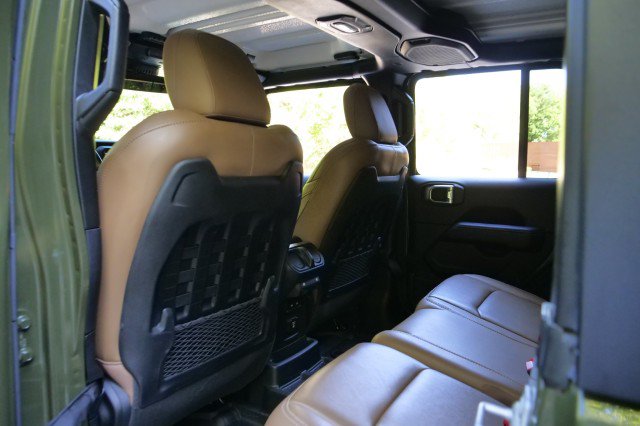 Used 2021 Jeep Wrangler Unlimited Rubicon AWD/4WD image 24
