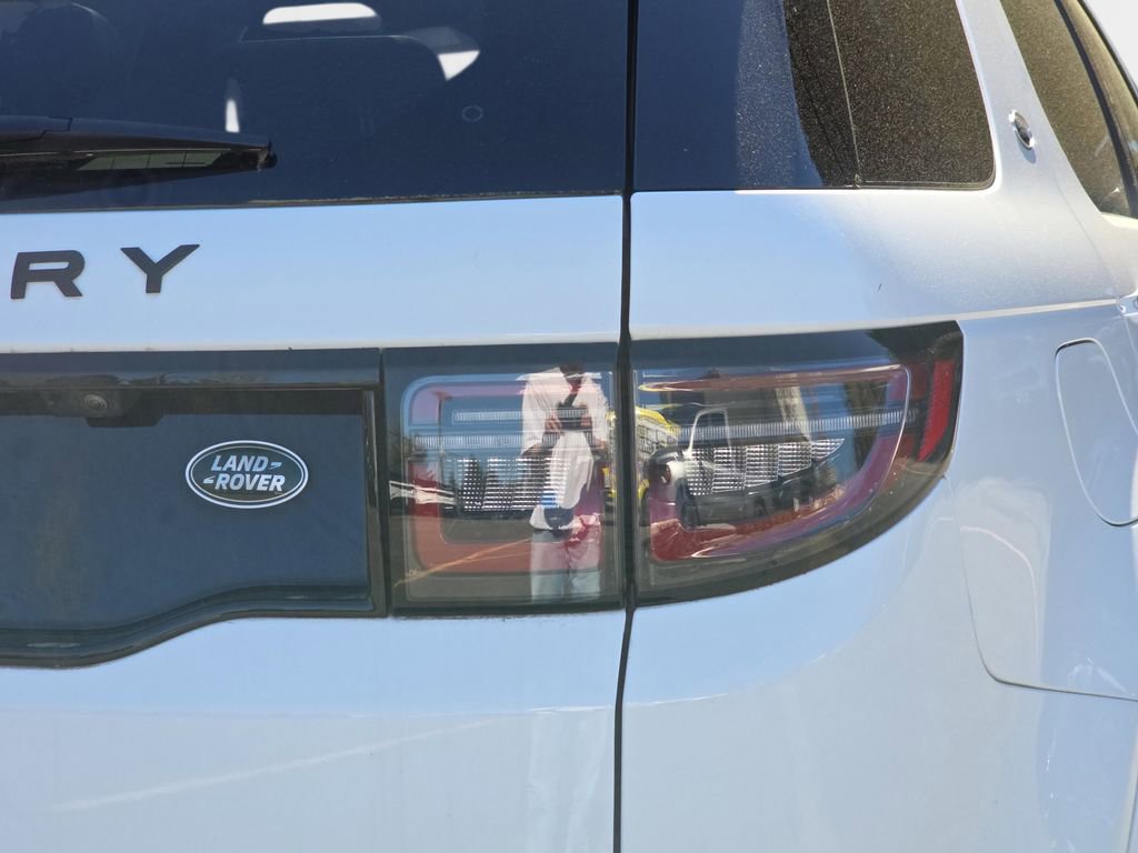 Used 2023 Land Rover Discovery Sport S R-Dynamic AWD/4WD image 39