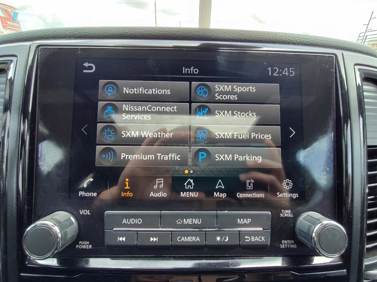 Used 2021 Nissan Titan PRO-4X w/ Pro-4x Convenience Package AWD/4WD image 32