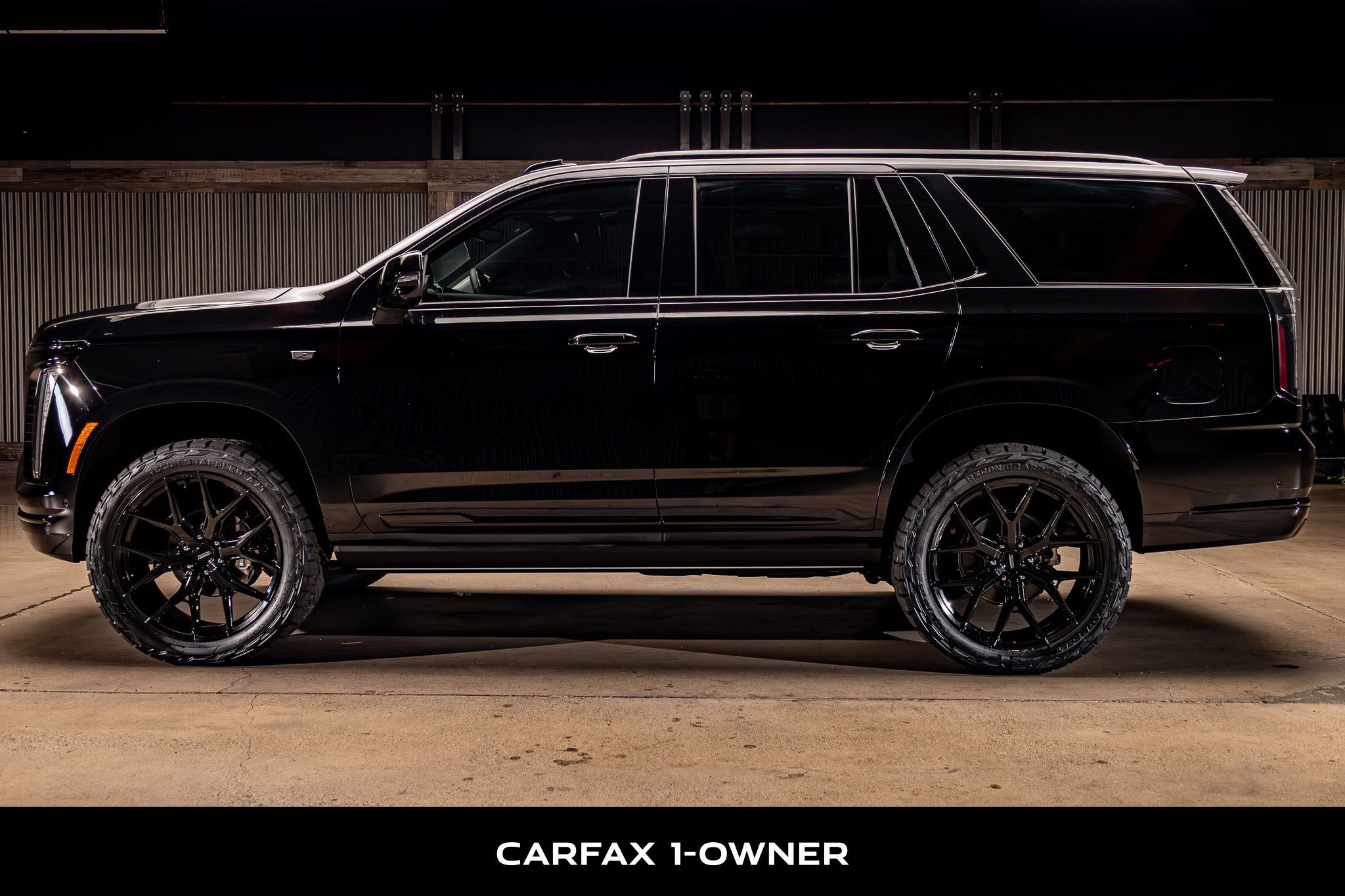 Used 2026 Cadillac Escalade Platinum Sport w/ LPO, ONYX Package image 5