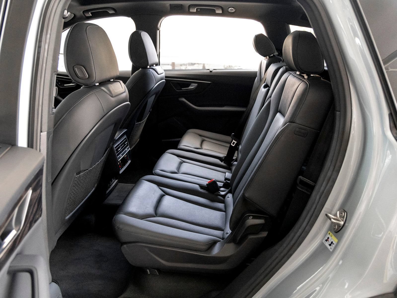 Used 2023 Audi Q7 3.0T Prestige w/ Prestige Package AWD/4WD image 20