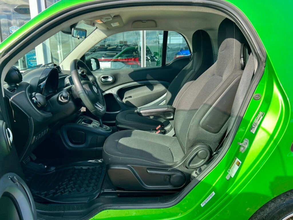Used 2017 smart fortwo electric drive image 13