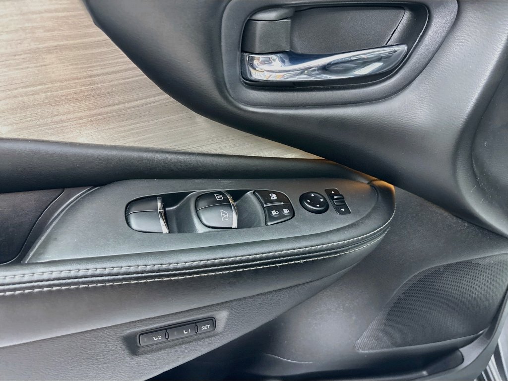 Used 2017 Nissan Murano SL FWD image 19