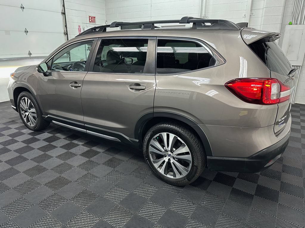 Used 2022 Subaru Ascent Limited w/ Technology Package AWD/4WD image 6