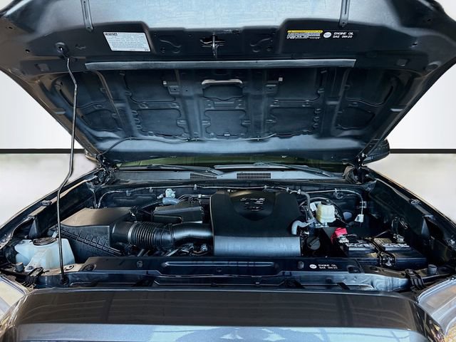 Used 2017 Toyota Tacoma SR5 w/ Tow Package image 27
