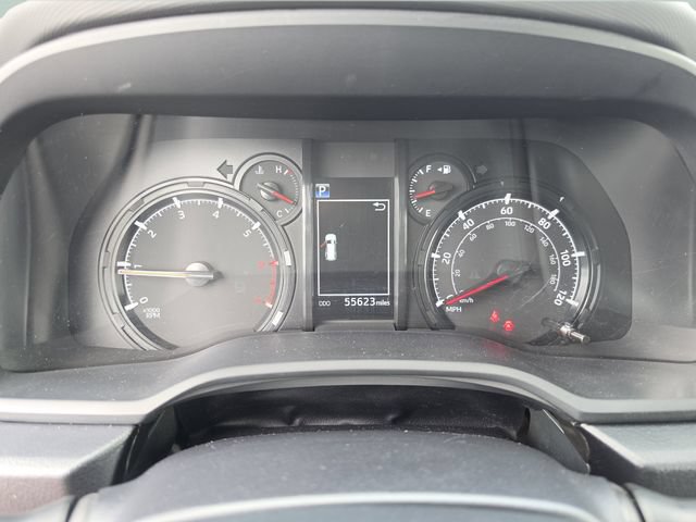 Used 2022 Toyota 4Runner SR5 AWD/4WD image 40